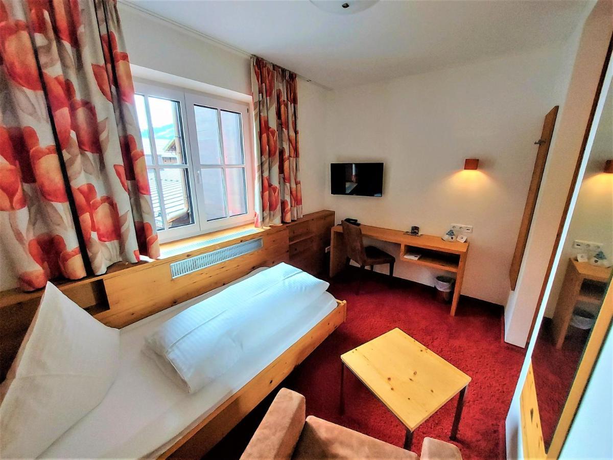 Hotel Flatscher Stuhlfelden Екстер'єр фото